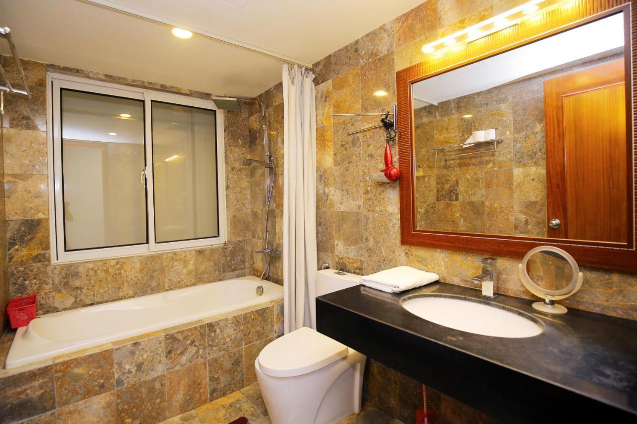 Investland In Truc Bach & Serviced Apartment Hanoi Eksteriør billede